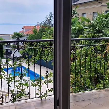 Nautico With Swimming Pool * أوباتيا