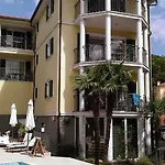 Apartament Nautico With Swimming Pool *